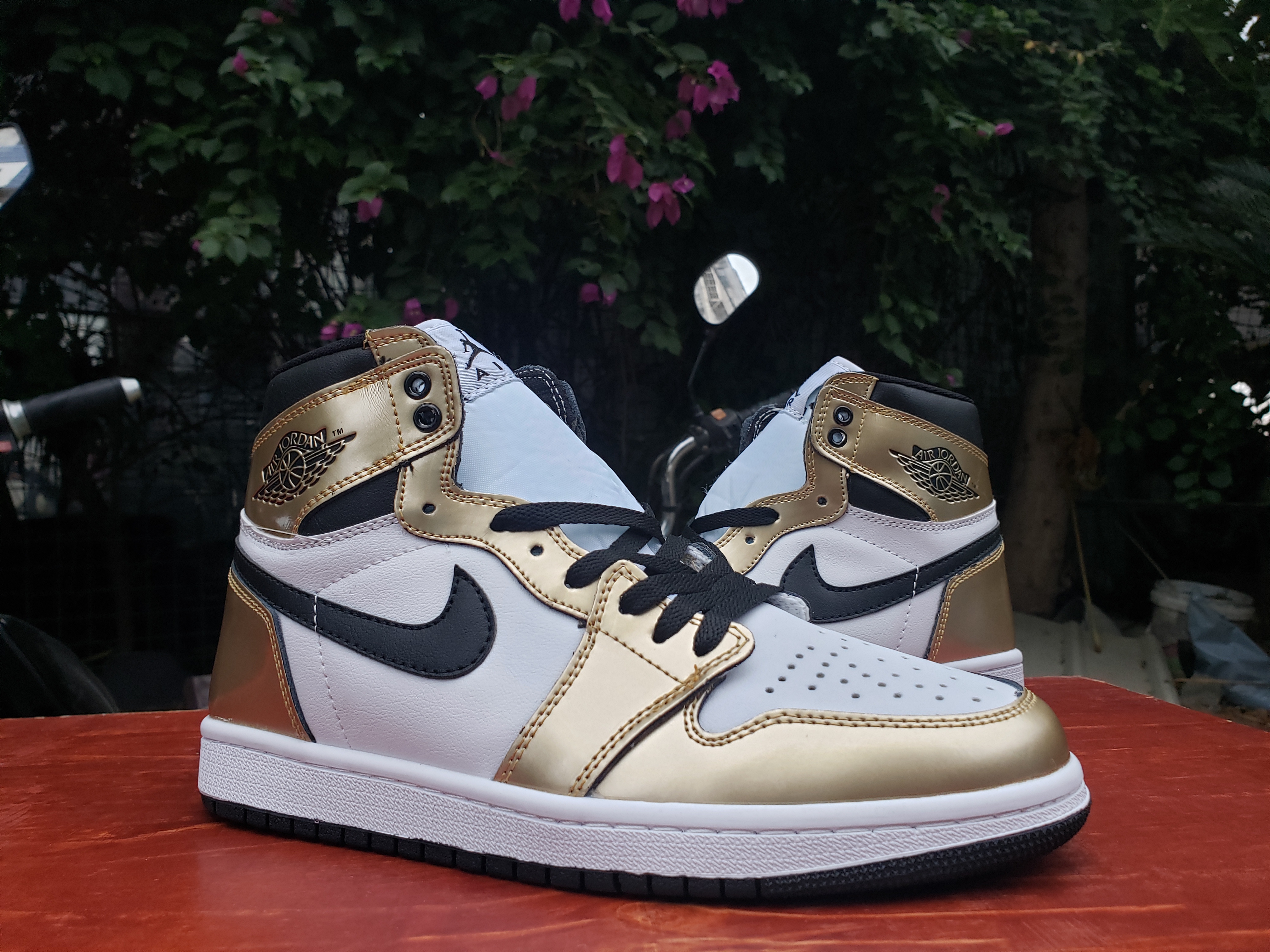 Original Air Jordan 1 White Gold Black